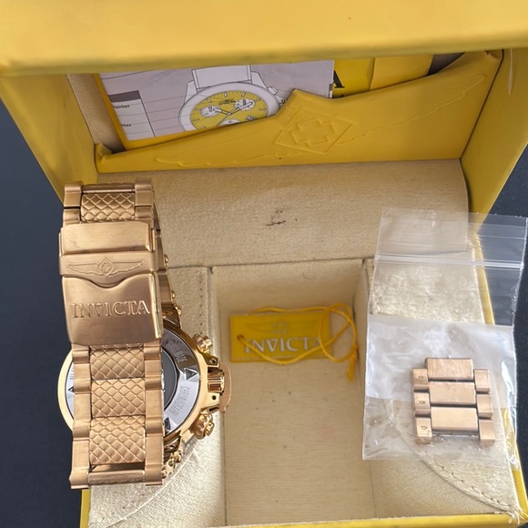 Invicta Gold and Blue Dive Watch - Picture 2 of 4